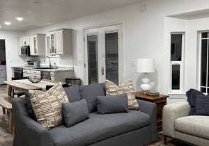 Mountainside @ Lava Hot Springs w/Tesla Charger 220V