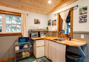 Mt. Baker Lodging Cabin 72 - Sleeps 2!