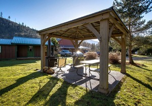 Mt. Baker Lodging Cabin 72 - Sleeps 2!