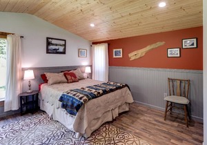 Mt. Baker Lodging Cabin 71 – SLEEPS 4!