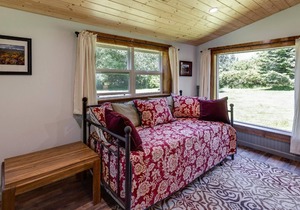 Mt. Baker Lodging Cabin 71 – SLEEPS 4!