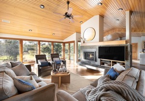Mulligan by AvantStay Modern Sunriver Home on Woodlands Golf Course w/ Hot Tub