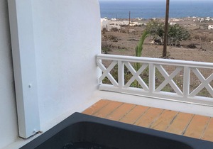 Muses Cycladic Suites - Compact Two-Bedroom Sea View Suite with Outdoor Hot Tub