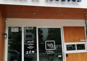 Napa Hostel Samrong Station