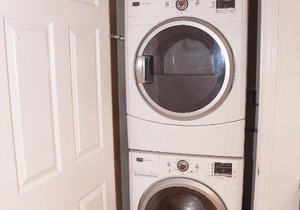 Nashville Apt on Music Row Sleeps 6 Great Location!