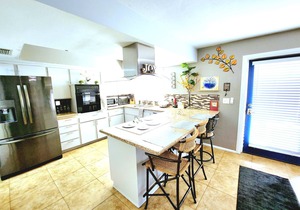 Near the heart of Old Town Scottsdale - 3 bedroom, 2.5 bath Condo