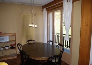Neat apartment for 7 pers. 2 bedrooms, free pool access, nice view