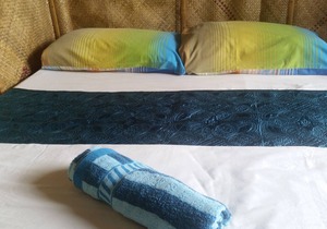 New Bamboo Chalets. Private rooms at hostel prices. Close to beach and town.