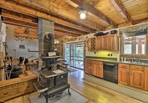 NEW! Brookeieridge Lodge: Tug Hill Paradise!