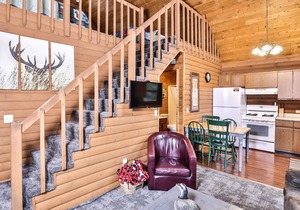 NEW! Charming cabin on Cisco Chain of Lakes