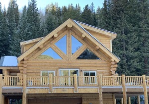 New log cabin in the mountains close to downtown Breckenridge.