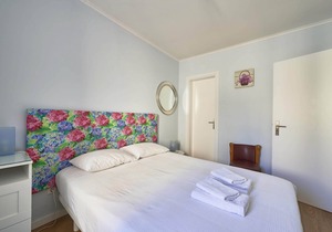 NEW! River View Elegant Apartment - Historical Lisbon