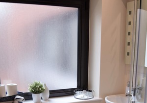 Newly refurbished, Greater London. Morland House Apartment 1