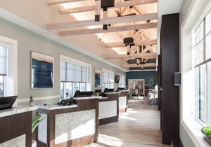 Newport-RI Longwharf Rental-Downtown Location