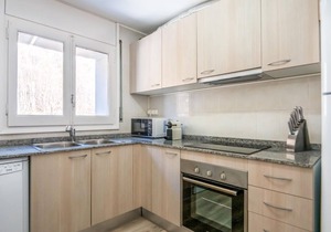 Nice 3 Bedroom Apartment for 6 people, Incles. C.PEP 3