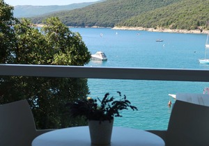 Nice apartment for 2 people with A/C, WIFI, TV and terrace