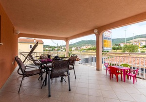 Nice apartment in Kastel Novi with WiFi