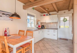 Nice home in Dithmarschen with WiFi