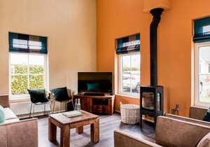 Nice Home In Vlagtwedde With Wifi