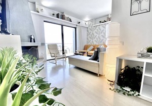 Nice Seafront Flat - Beach, Port & Athens Airport
