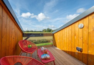 No.2 Long Barn