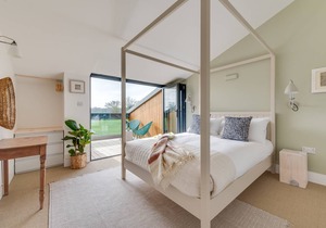No.3 Long Barn