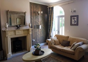 No.3 Meynell Mews king/twin room