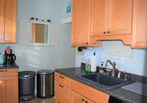 OCEAN BLOCK Downtown Rehoboth Beach 2BR Condo Sleeps 6