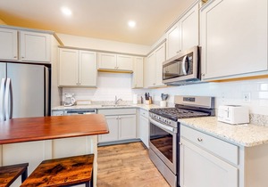Ocean View Beach Club townhome with WiFi, private patio, shared pool, & sauna