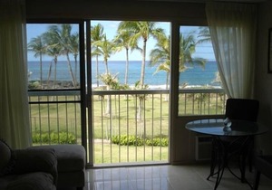 Oceanfront Makaha Surfside Condo