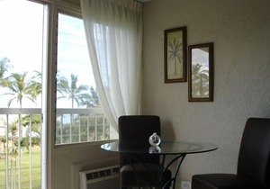 Oceanfront Makaha Surfside Condo