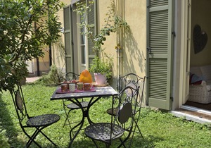 Old Borgo Vico - Lake Como - Apartment for Rent - your home away from home