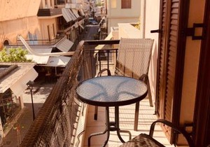 Old town family apartments