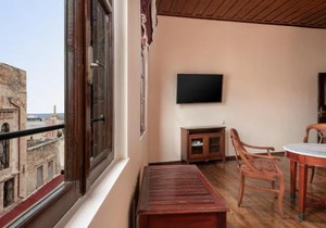 Old Town Suites