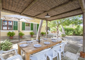 Ombra De Pins - Four Bedroom Villa, Sleeps 6