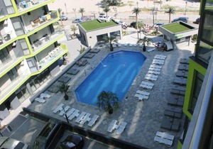 On Beach-Mamaia Residence