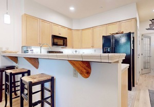 On Golf Course! Lovely Furnished, Private Laundry. Pool On-site