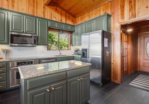 On Lake Travis Sleeps 12-16