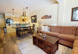 On Sierra Star Golf Course! Washer/Dryer, Gas Grill. Quiet Location, Pool