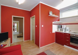 On the first floor of the beautiful family house are modern apartments CKO526 and CKO546. Each has i