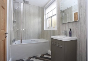 ONE BEDROOM APARTMENT CLOSE TO THE TOWN CENTRE & BEACHES - FM6139