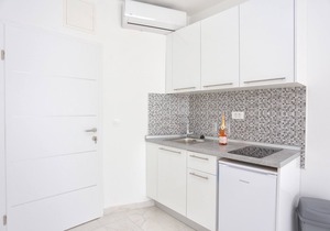 One bedroom apartment near beach Živogošće - Porat, Makarska (A-18150-b)