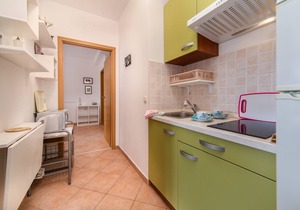 One bedroom apartment with balcony Baška Voda, Makarska (A-6707-a)