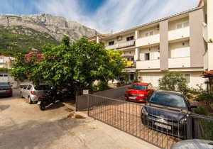 One bedroom apartment with terrace Baška Voda, Makarska (A-6707-b)