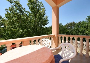 One bedroom apartment with terrace Rovanjska, Paklenica (A-6209-a)