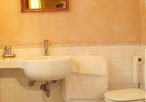 One bedroom house with terrace and wifi at Caste