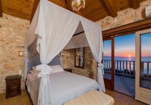 ''ORFOS VILLAS''- 3 BEDROOM LUXURY VILLA WITH PRIVATE POOL-SLEEP 6