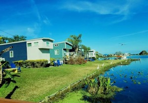 Orlando Lakefront Tiny Homes 6 plus month Rentals