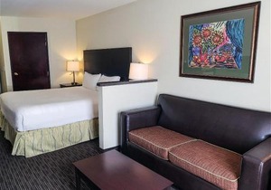 Oxford Suites Portland - Jantzen Beach
