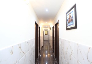 OYO 37096 A2K Residency